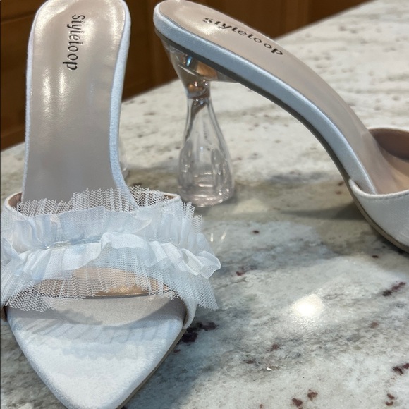 Prom/ Formal White Ruffle Women's Heels - Picture 4 of 5